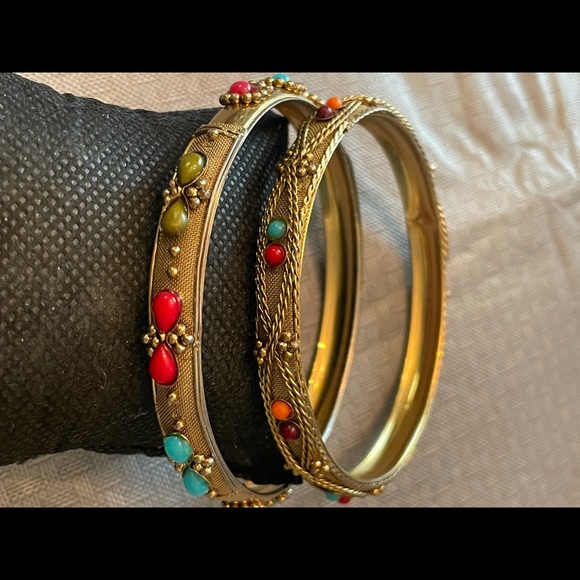 Bangle bracelets - Picture 9 of 11